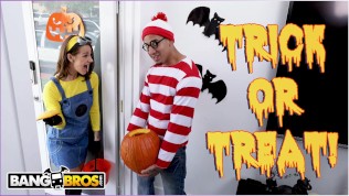 BANGBROS – Trick Or Treat, Smell Evelin Stone’s Feet. (I Bet You Would!)